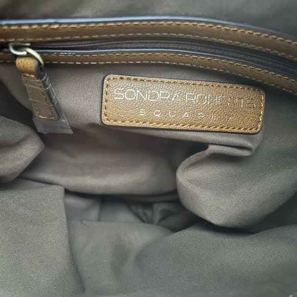 NWT 2 BAGS by SONDRA ROBERTS Convertible Hobo Backpack & Removable Clutch Insert - Picture 5 of 12